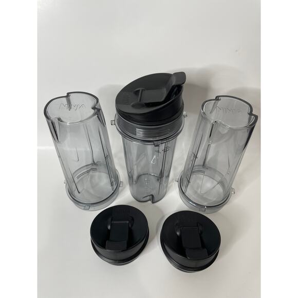 3 Ninja OEM cups with sip and go flip top lids - Picture 2 of 9